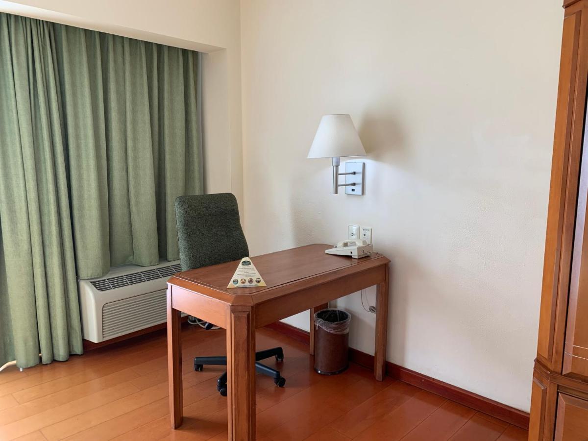 Hotel Villa Florida פואבלה מראה חיצוני תמונה